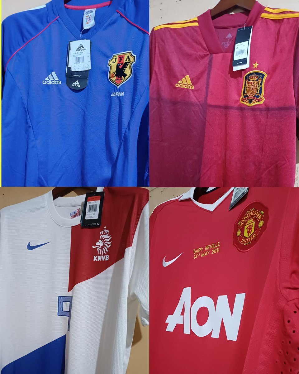 manchureds32's tweet photo. @Jerseyforum ngelapak Oom,
Japan 02 L BNWT 1,8 jt
Spain Home L BNWT 650 rb
Holland Away nns RvP ori L BNWT 1,2 jt
MU PI BNWT XL 1,8 jt
DM / WA 08172328000 https://t.co/31YSn8RXcf