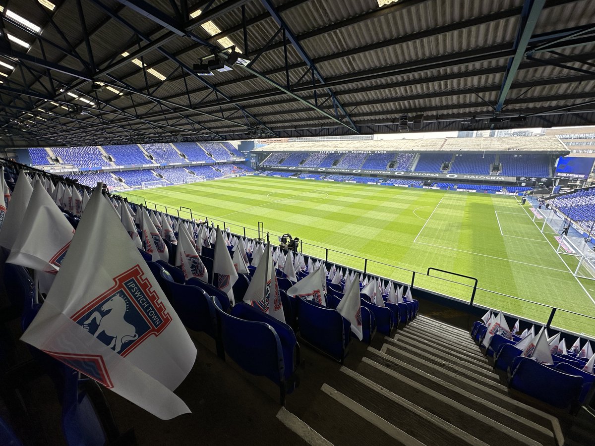 KallumBrisset's tweet photo. The calm before the storm. 

#itfc https://t.co/UIPGgK2dqs