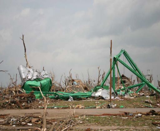 NWSWichita's tweet image. On this date back in 2007, tragedy struck Greensburg, KS when an EF-5 tornado destroyed, and in many cases leveled, about 95 percent of the town of 1,383 people.  The twister struck around 9:45 PM, killed 11, injured 63, and caused around $250 million damage. #kswx