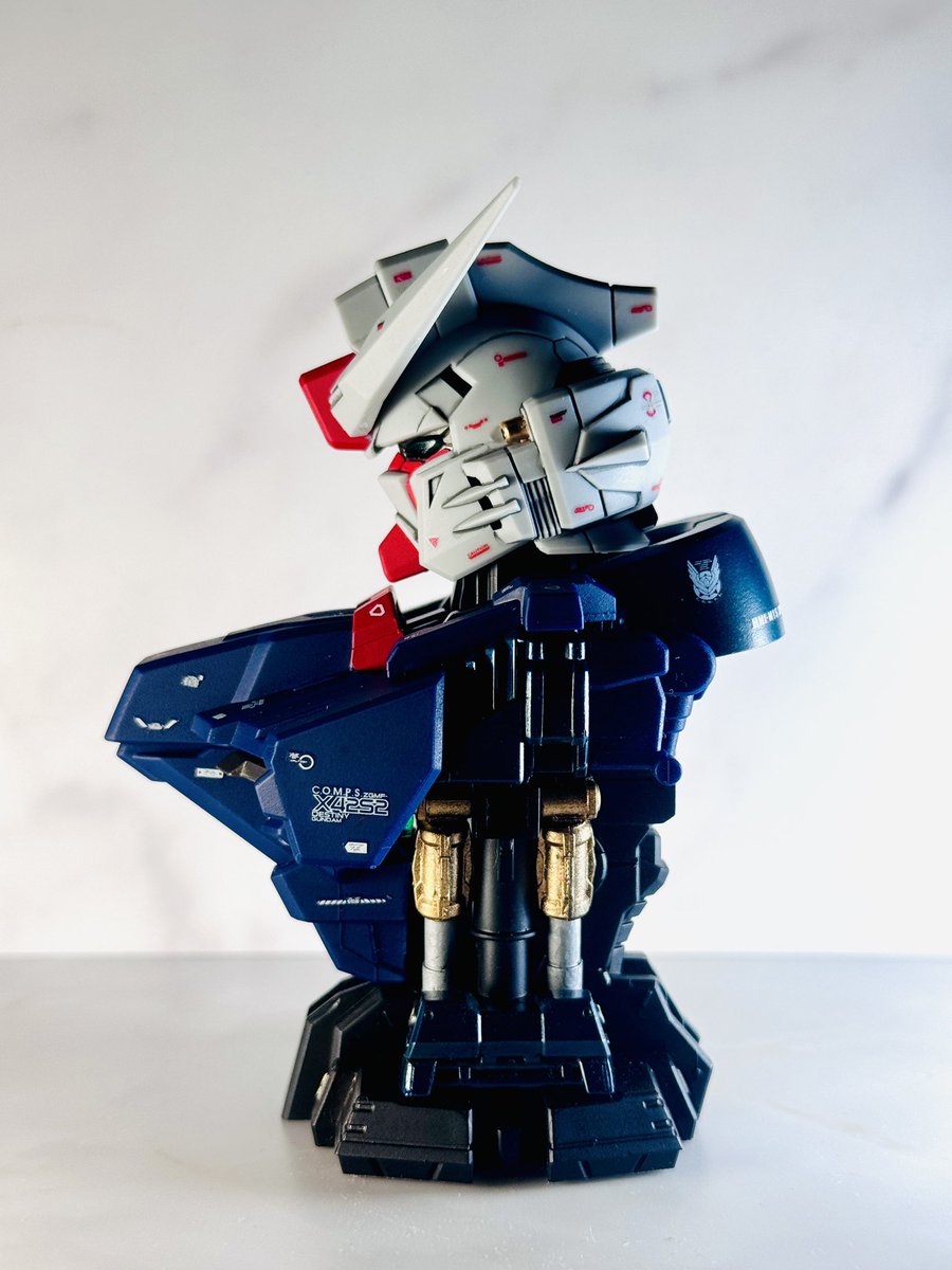 x_mirror's tweet photo. 完成〜
#デスティニーガンダムspec2
#メカニカルバスト https://t.co/NWvdsINr2s