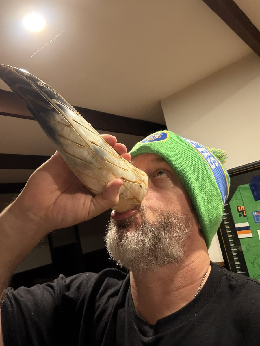 mitchnicholls's tweet photo. The weekend, and the world, is saved!#HornOfVictory #ForkYeah #UpTheMilk 💚 https://t.co/cvRZZg0HbA