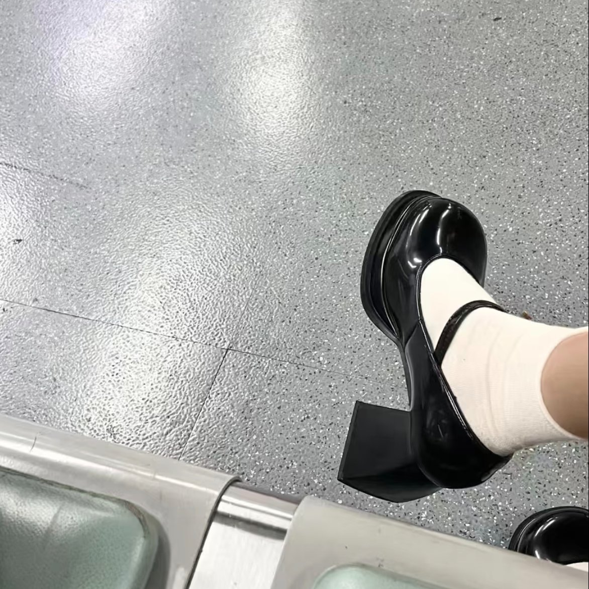 妮 tweet media