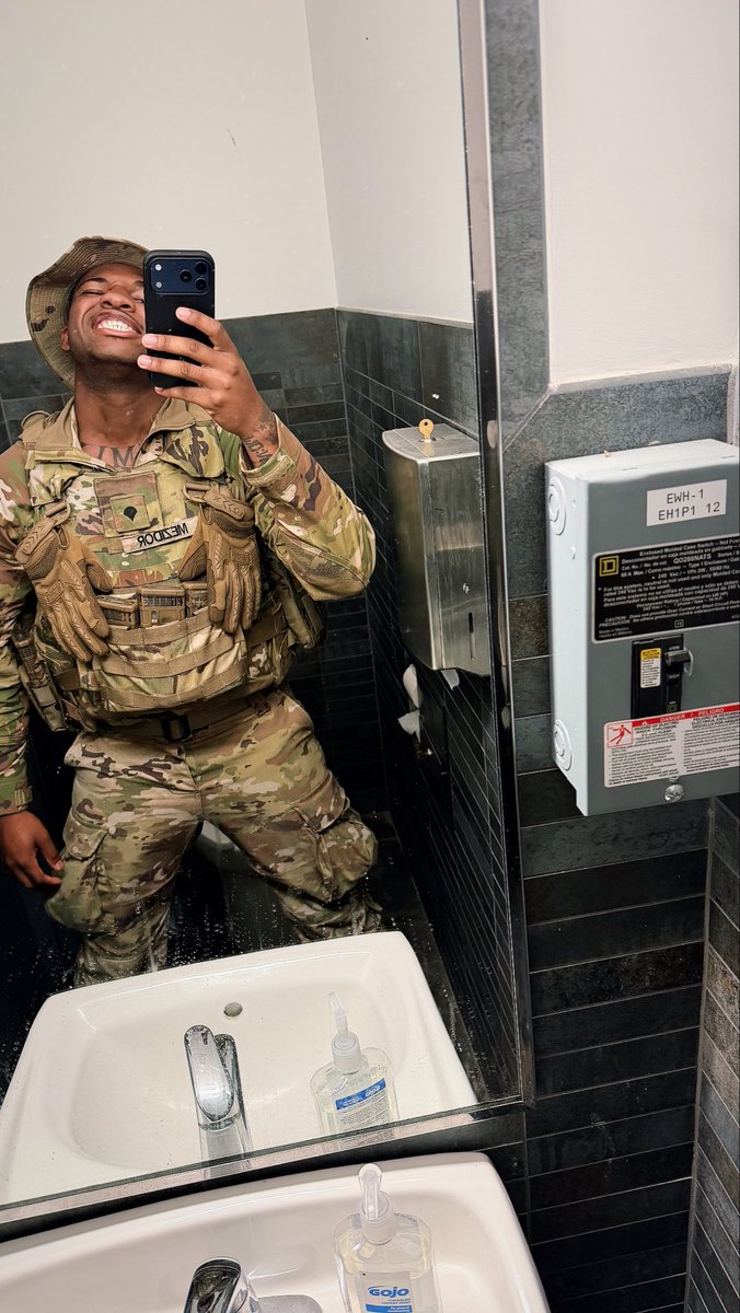 acetv03's tweet image. #military #MilitaryAppreciationMonth 
#deployment