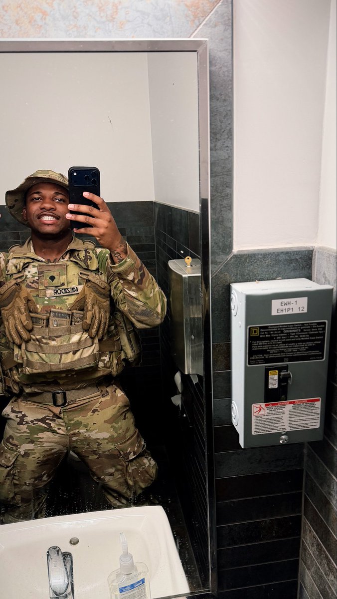 acetv03's tweet image. #military #MilitaryAppreciationMonth 
#deployment