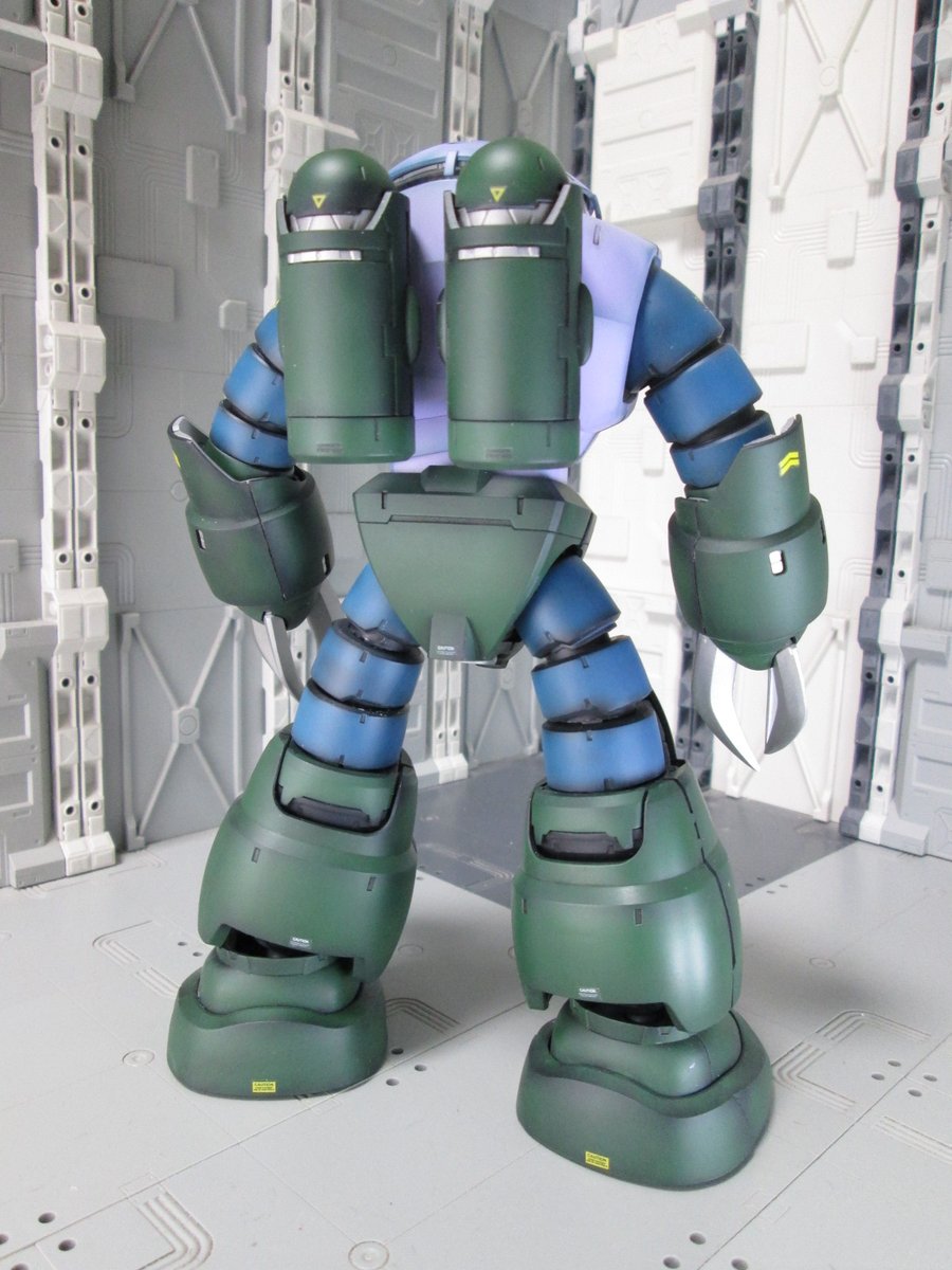ktukimi's tweet photo. MG量産型ズゴックが完成しました。
武器もなく、構造もRe/100ぐらい簡易だったため、それ程時間も掛からずに完成しました。
スタイルはカッコよく、某映画に出てた機体より、自分はこちらの方が好きですw
フレーム色をいつものアイアンからチタンに変え、水に強い機体を目指しています。
#ガンプラ https://t.co/FUG91zQTO6