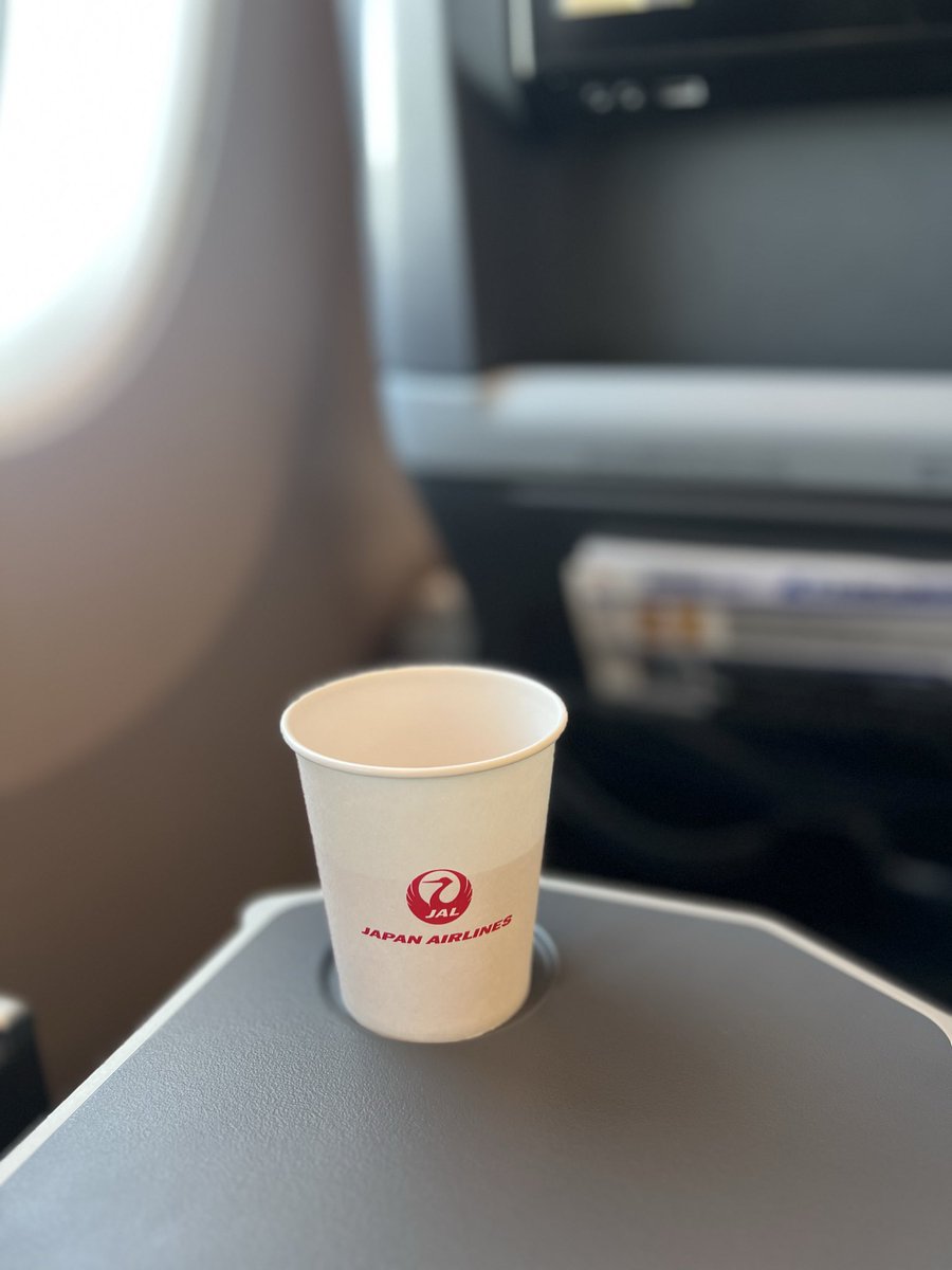 teruk147's tweet image. 久しぶりの飛行機✈︎
今日は推しのA350でテンションが上がります♡
しばしのんびり…♨️

皆さまよきGWをお過ごしください✨🎏

#JAL
#A350
