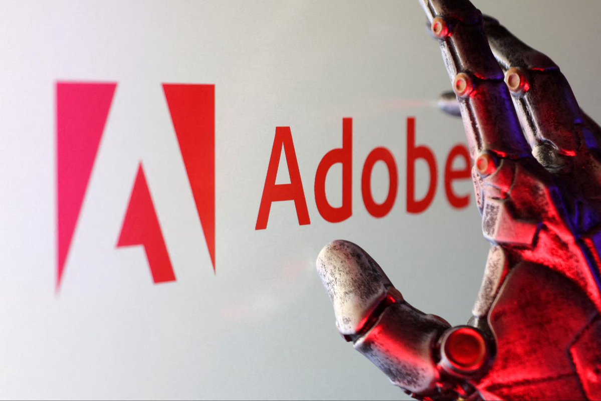 E_Invests's tweet image. #Adobe:
Finns det någon av er X-vänner som använder Adobe i ert dagliga arbete? Jag vill gärna veta er åsikt som kunder till Adobe gällande AI-oron. Dvs: kommer ni att byta ut Adobe mot någon annan AI-programvara? Ser ni AI som en befogad risk för Adobes framtid eller har