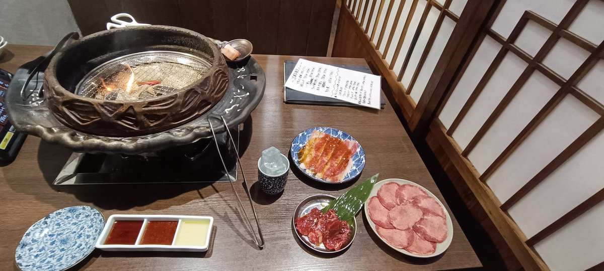 crunchloopra's tweet photo. 明日からスーパーGTなので焼肉

まぁ今日は高速は所々渋滞してましたね
連休初日やからかね https://t.co/jVMbhis7Ml