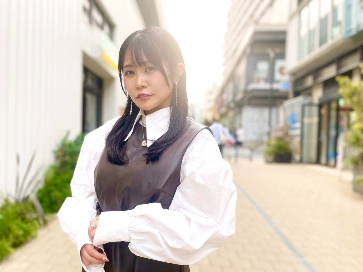 YURI. tweet media