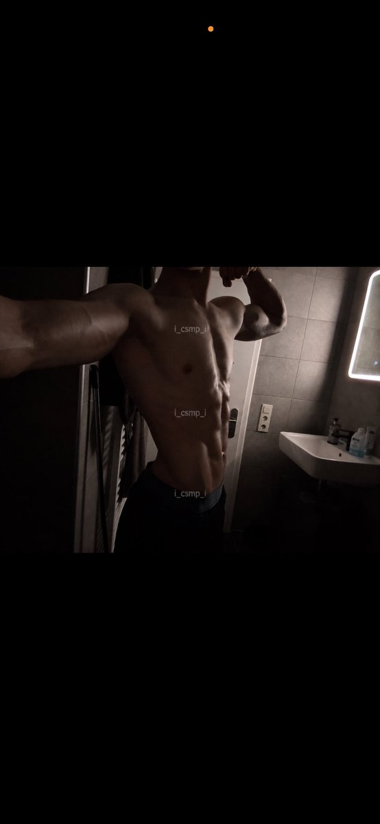 CsmpCarlito's tweet photo. 👅😋 https://t.co/RHam0mdJFF