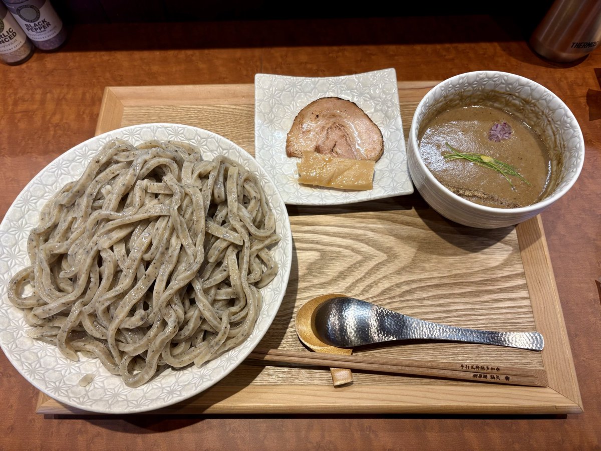 ハバネロ tweet media