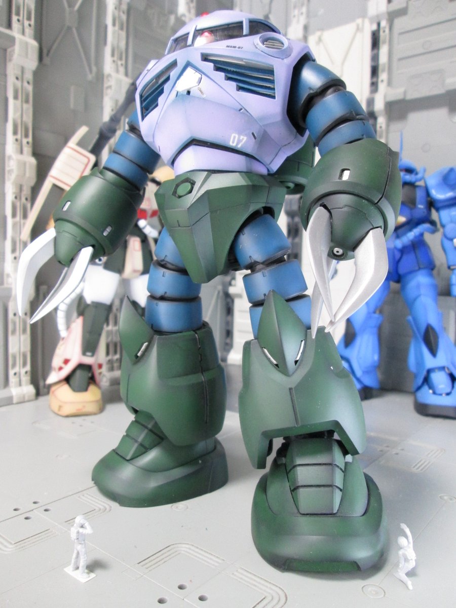 ktukimi's tweet photo. キャルフォルニアベース風に他の機体と並べてみました。こうなると、アッガイやゴッグ、ドムなどジャブロー降下作戦の機体群を作りたくなりますね。
‥赤いズゴックは、隠密作戦には不向きだと思うんだけどなぁ。
#ガンプラ https://t.co/kNZJb0OYql