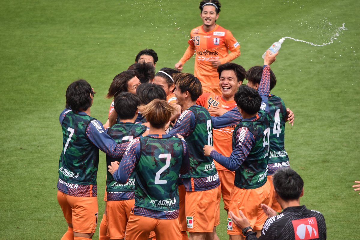 s_2196_'s tweet photo. 最高ー！！✌🏻✨✨✨

#愛媛fc https://t.co/uBysyqLdsz