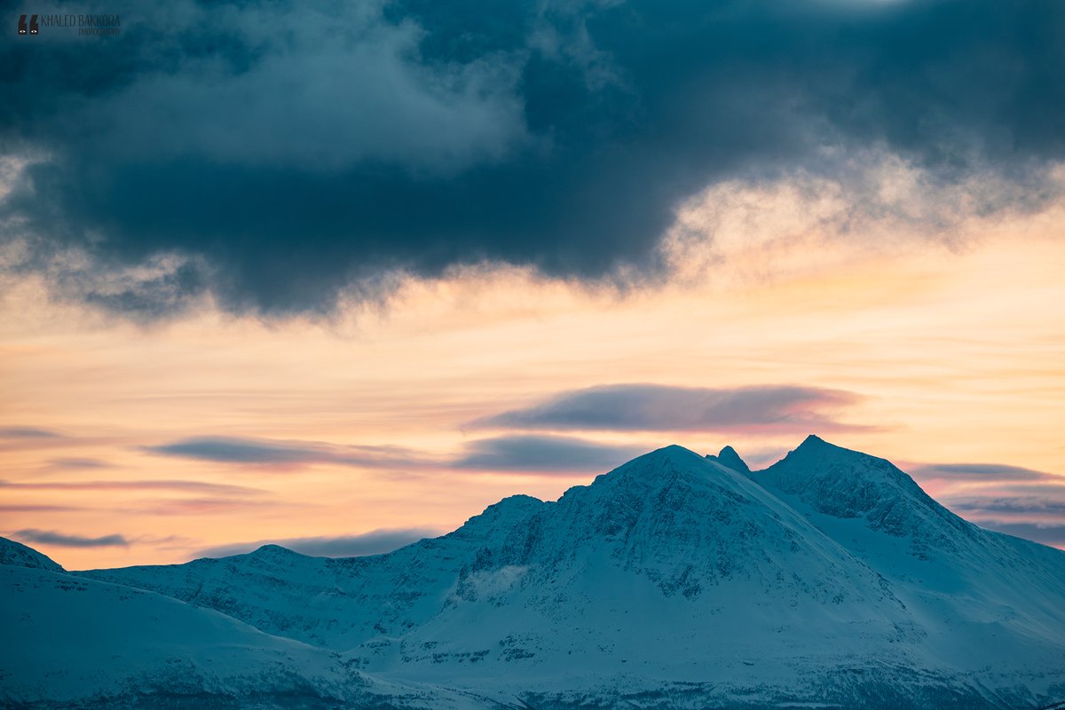 KBakkora's tweet photo. Simple scenes, but they stay with you.
#Tromso #Norway #Winter #Snow #Nature #Mountains #Clouds #Mountain #Sunset #Travel https://t.co/7FvYt1bgXQ