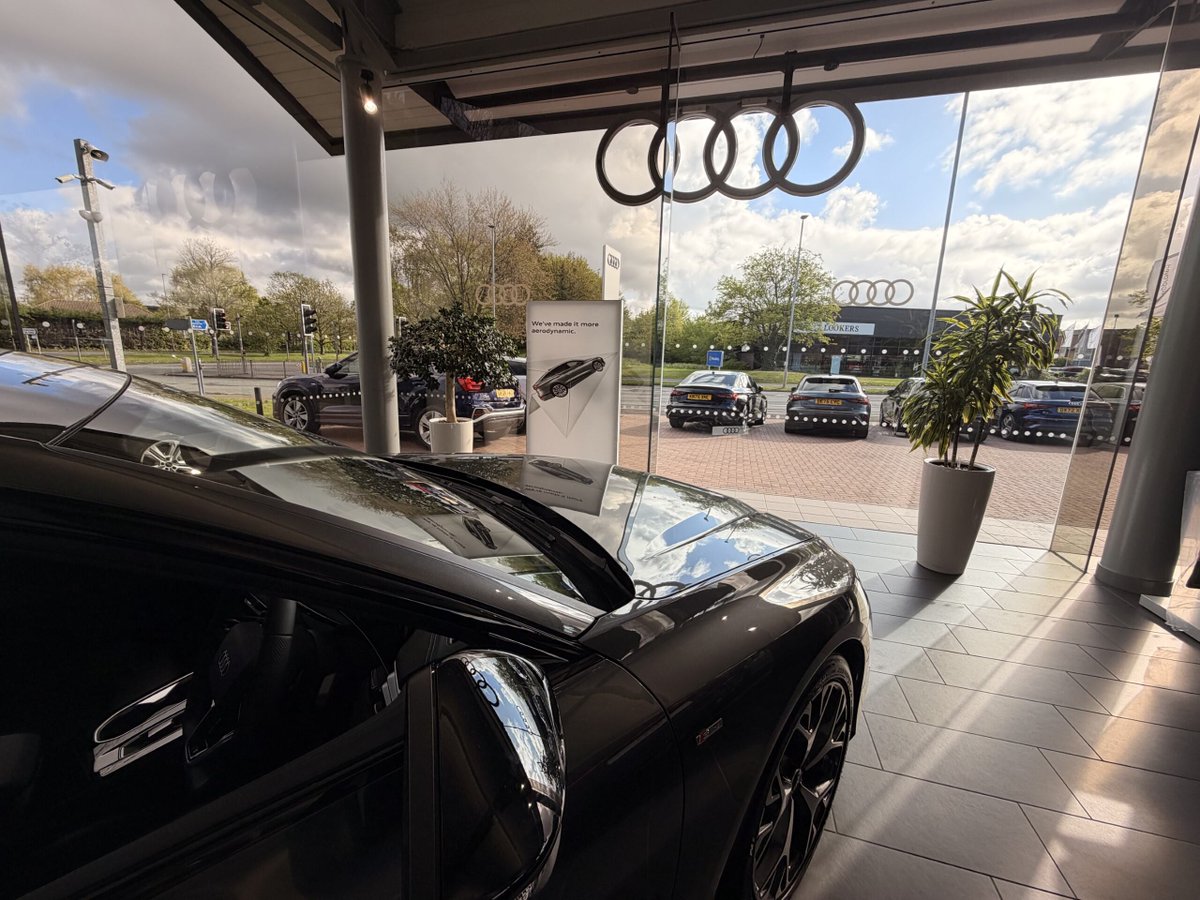 creweaudi's tweet photo. Audi Upgrade Made Simple 🔁

 Thinking of moving into a new Audi? Part exchange your current car at Crewe Audi.

 Fast valuations and a seamless upgrade.
 👉 https://t.co/S4G1kaIFLh

 #Audi #CarUpgrade https://t.co/AgSSW5gcz2