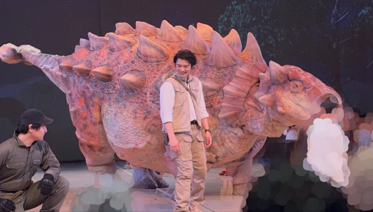 nyanpimax_kanso's tweet photo. アンキロちゃんがまんまるでどちどちしていてかわいい!
レンジャーたちの前説で気持ち盛り上げてからの本編。フクイサウルスの登場のあと、ガイドの説明を聞いた会場が「おおー…!」となっていく空気感が好きでした🦕
#ディノサファリ
#DINOALIVE
#DINOSAFARI2026 https://t.co/zGUn7tBtPU