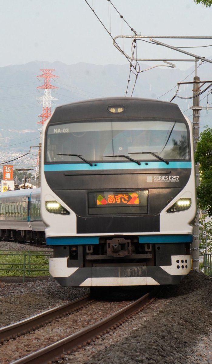 e2575000om93's tweet photo. 2026/05/02
あずさ93号
E257系2000番台
NA-03
やっぱり青あずさかっこいい https://t.co/etGwGXuNki