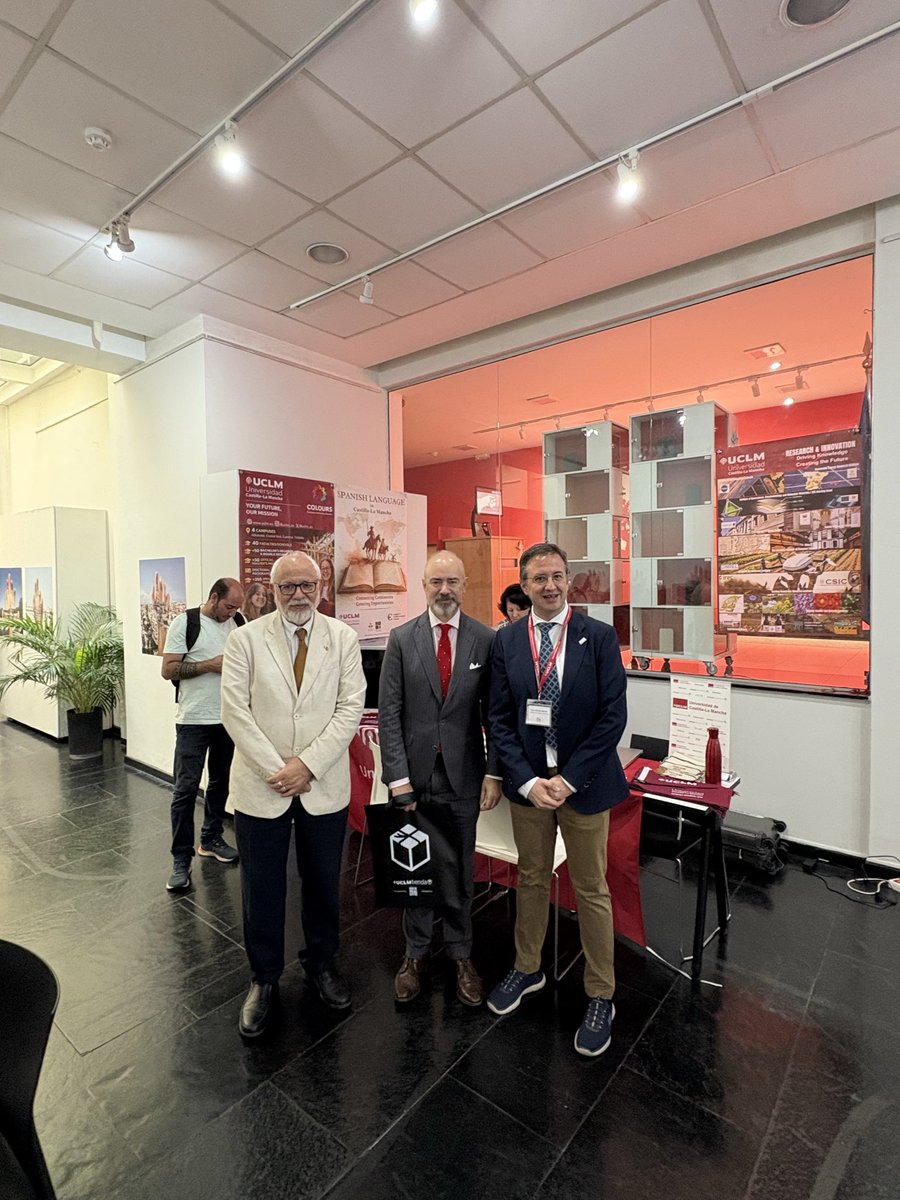 UCLM_internacional tweet media