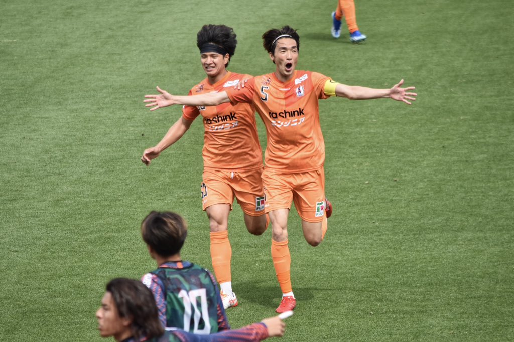s_2196_'s tweet photo. ゴール嬉しすぎる😭🧡✨

#愛媛fc https://t.co/zIqs8Izfzr