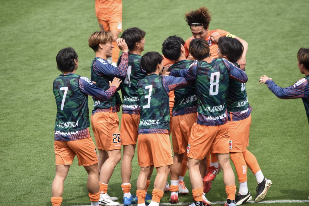 s_2196_'s tweet photo. ゴール嬉しすぎる😭🧡✨

#愛媛fc https://t.co/zIqs8Izfzr