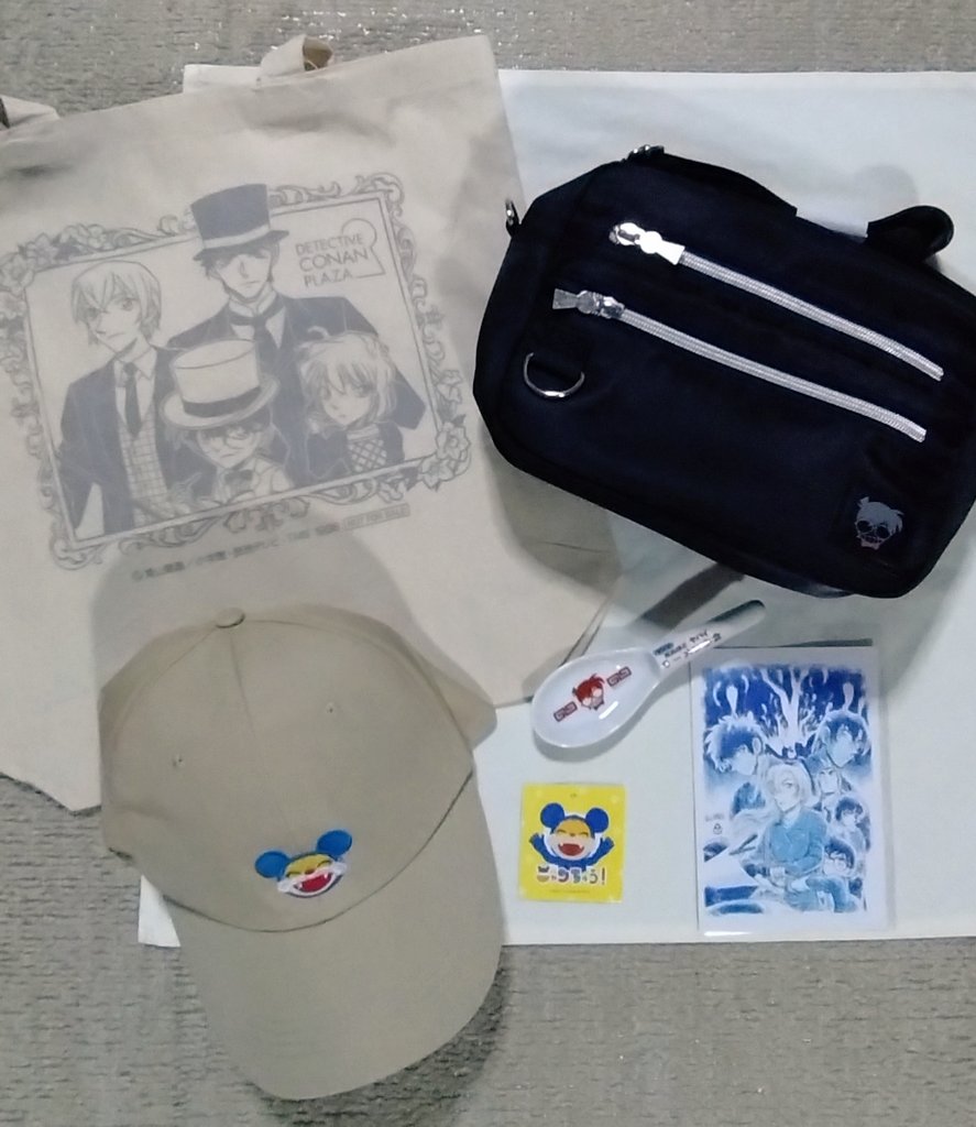 pyonvoice's tweet photo. ちょっと前に買ったものたち。
死ぬほどヤバイラーメン小倉のれんげやっと買えたー！良いなと思った２年前は売り切れてて、去年はそもそもなくて、今年やっと買えたよ。
ニャンちゅうの帽子は通りすがりに気になってしまった。可愛いから良し！ https://t.co/e3whVdag7O