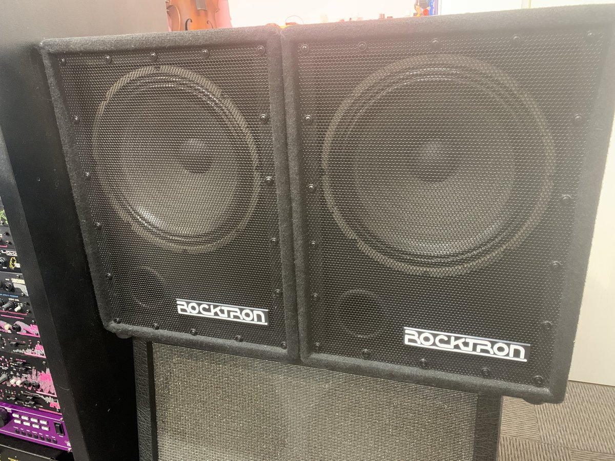 Guitars & Amps ROCKY tweet media
