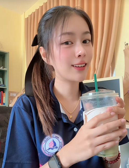 เรียกหนูว่าครูแป้ง tweet media
