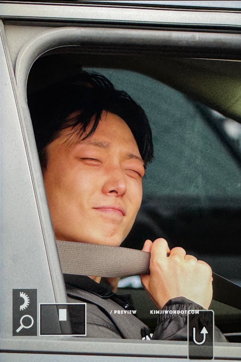 김지원닷컴 tweet media