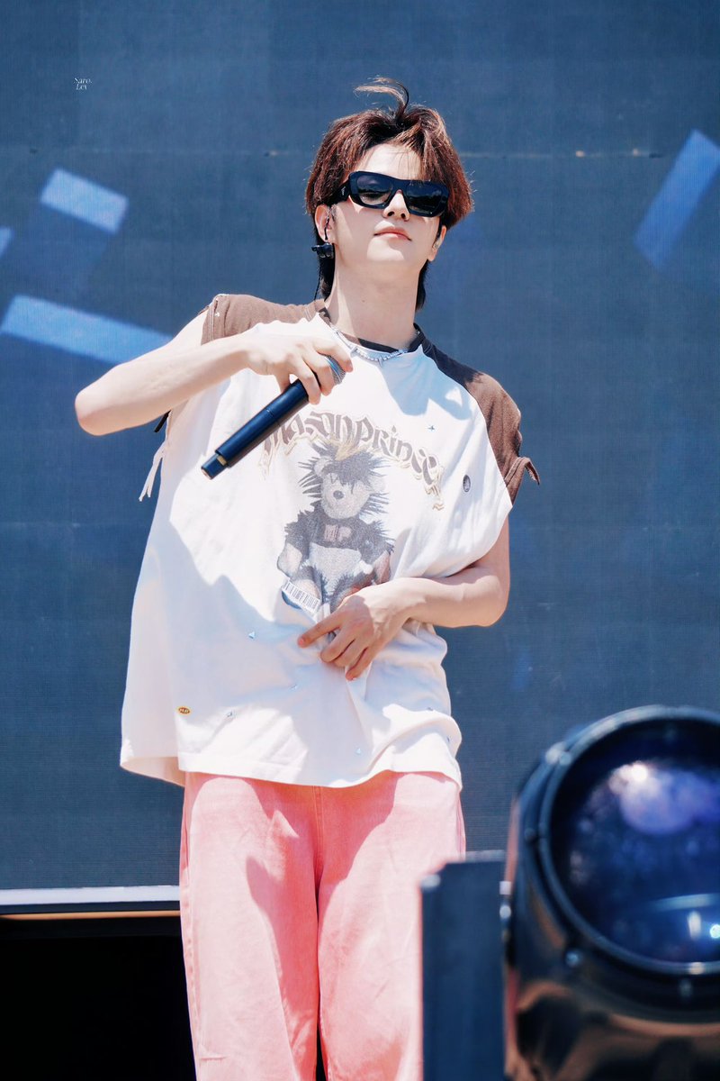 sunflowerville_'s tweet photo. 📸260502 WEIBO 🆙

©️Saros_Lev

LE’V ON ATLANTIS MUSIC FEST
#LEVBeatsTheHeatOnStage
#AtlantisWaterWorldMusicFestival

#LEV #레비 #レビ
#WANGZIHAO #왕즈하오 #王子浩 
@LEV_Official_ @LEV_OFFICIAL_JP https://t.co/qHMOGyePfN