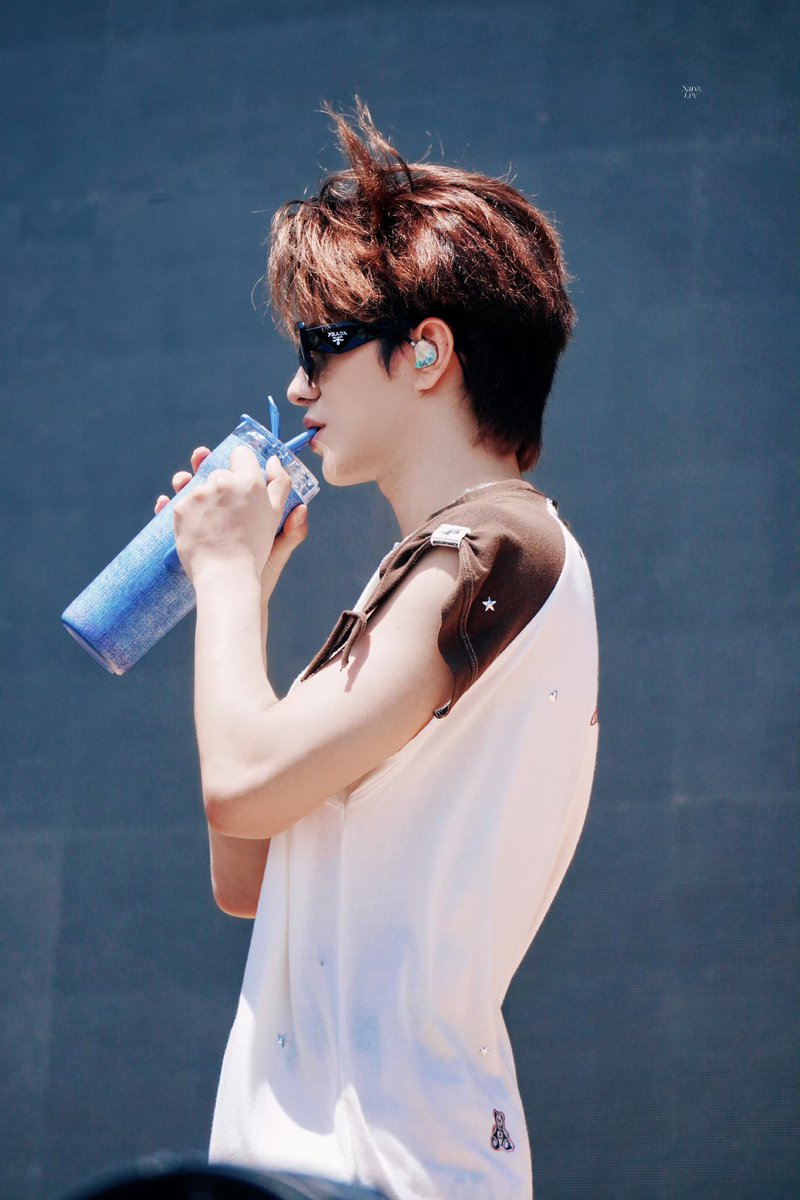 sunflowerville_'s tweet photo. 📸260502 WEIBO 🆙

©️Saros_Lev

LE’V ON ATLANTIS MUSIC FEST
#LEVBeatsTheHeatOnStage
#AtlantisWaterWorldMusicFestival

#LEV #레비 #レビ
#WANGZIHAO #왕즈하오 #王子浩 
@LEV_Official_ @LEV_OFFICIAL_JP https://t.co/wkmFNj6jCc