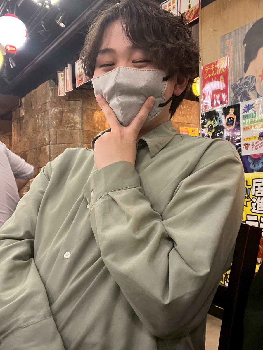 harekamo_RP's tweet photo. 🌸出演報告🌸
はれかもはサオリライブに出演しました🦆
今回はリードのなぷこが喉風邪ということで頼れる後輩のルルちゃんに助っ人してもらったよ！ありがとう🐜🐜
めちゃウマでした^^

その後はみんなで反省会しました😎
（文責:ハートを作れるようになったやっこ） https://t.co/DTexFV6XWY