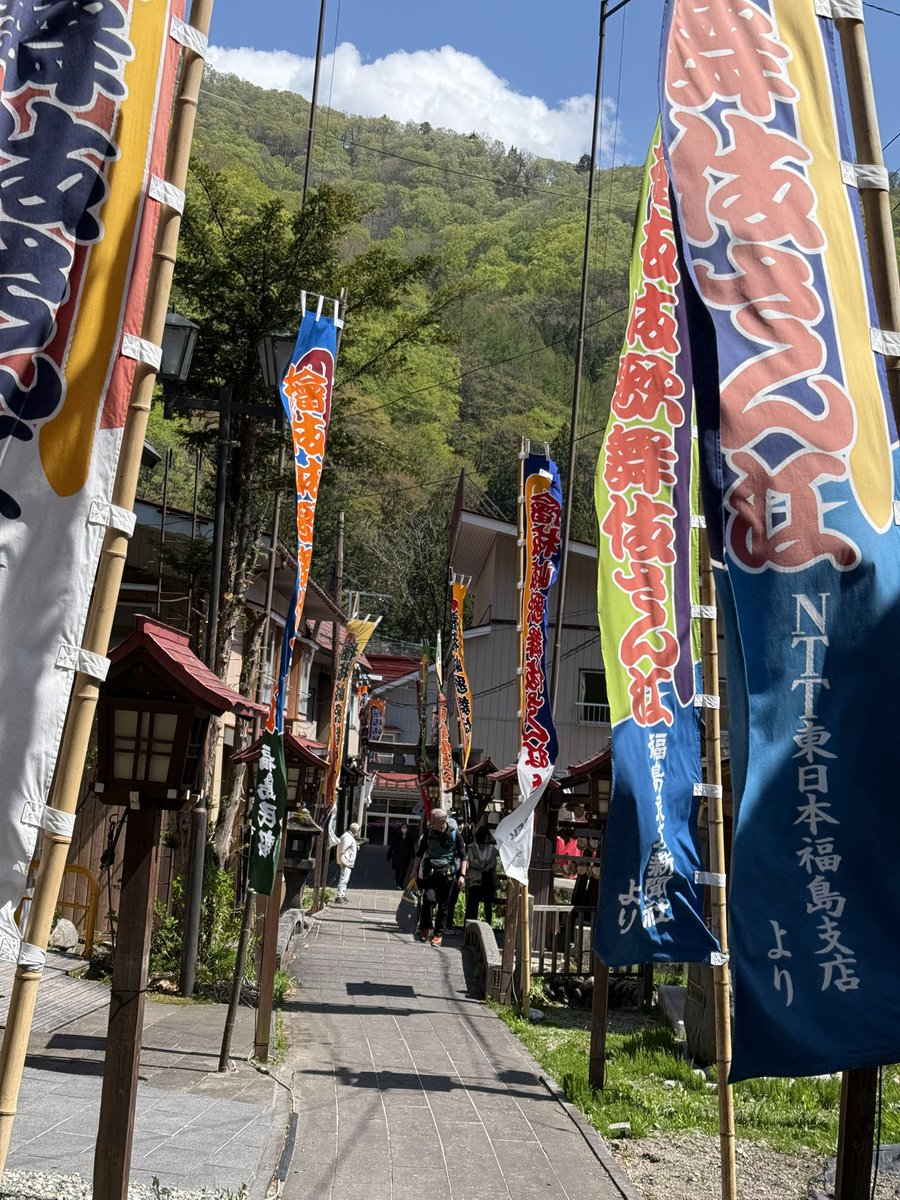 mosagensui's tweet photo. 昨夜静岡出て、今日のお昼に尾瀬、檜枝岐
に行き現在東京、明日の朝には静岡の強行帰省してますw
いろんな所で事故やら渋滞やらエグいっすw https://t.co/wNWnxCddWA