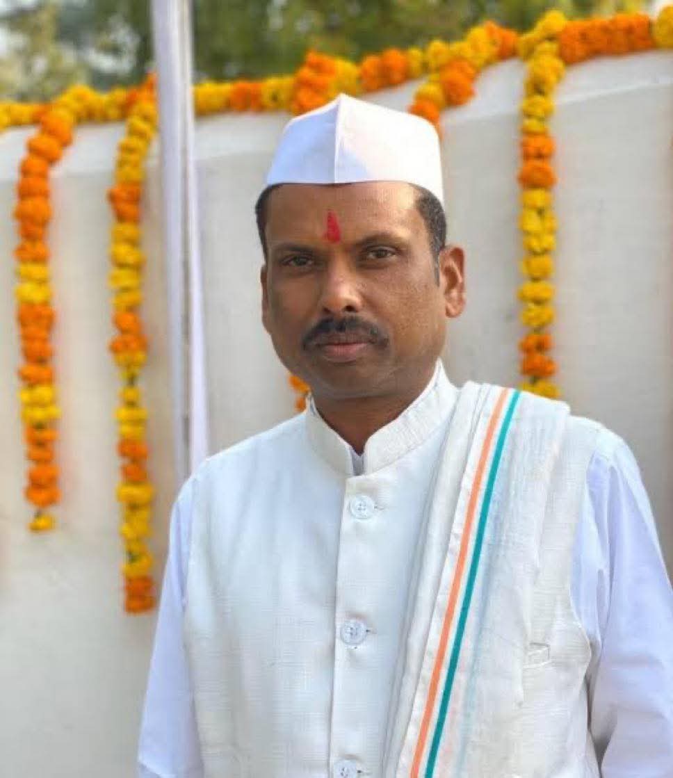 Deepaks98520624's tweet photo. डिंडोरी विधायक, CEC सदस्य एवं पूर्व मंत्री श्री ओमकार मरकाम जी को जन्मदिन की हार्दिक शुभकामनाएं।

मैं ईश्वर से आपके उत्तम स्वास्थ्य, सुखी एवं दीर्घायु जीवन की कामना करता हूँ।
@IncOmkarSingh https://t.co/AenMLM7340