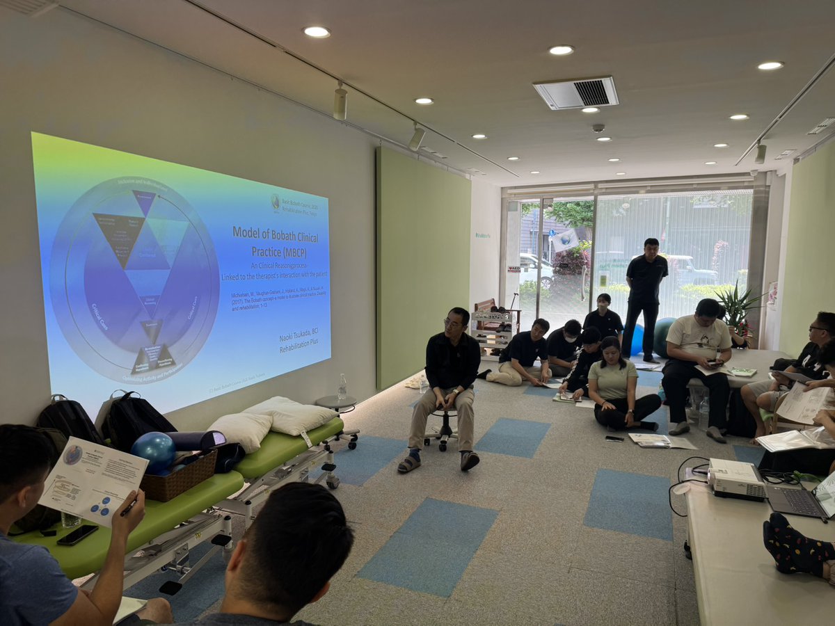 ボバース基礎講習会開催中。
今回の受講生はシンガポール、香港、フィリピン、日本と更に国際色豊かになりました。
共通言語は英語で進めています。感覚情報が姿勢制御にどのように影響を及ぼしているのか、姿勢制御と課題遂行の関係性はどうなっているのかを考えながら進めています。