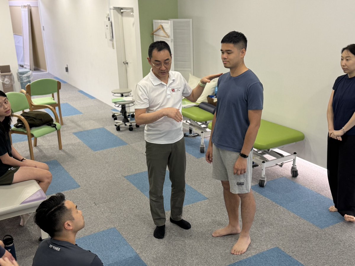 rehaplus's tweet photo. ボバース基礎講習会開催中。
今回の受講生はシンガポール、香港、フィリピン、日本と更に国際色豊かになりました。
共通言語は英語で進めています。感覚情報が姿勢制御にどのように影響を及ぼしているのか、姿勢制御と課題遂行の関係性はどうなっているのかを考えながら進めています。 https://t.co/6OPAD65JhG