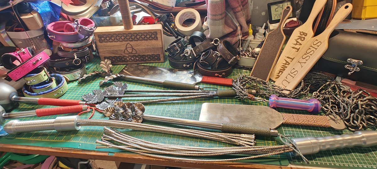 FudgeBuilds's tweet photo. Come check out #FudgeBuilds at tomorrow's #LondonAlternativeMarket! Paddles, badges, masks, and more! Let us know your dream kink accessory or piece of furniture and we'll help make it happen ;) https://t.co/SUbJolF7au https://t.co/0tKx8IB9FJ
