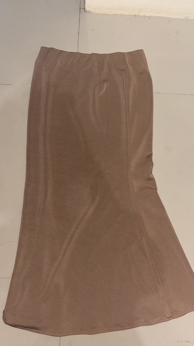 evansdilaa's tweet photo. @fuckingstoopeed rok coklat susu 30k ukuran XL https://t.co/sTJIWDeHnQ