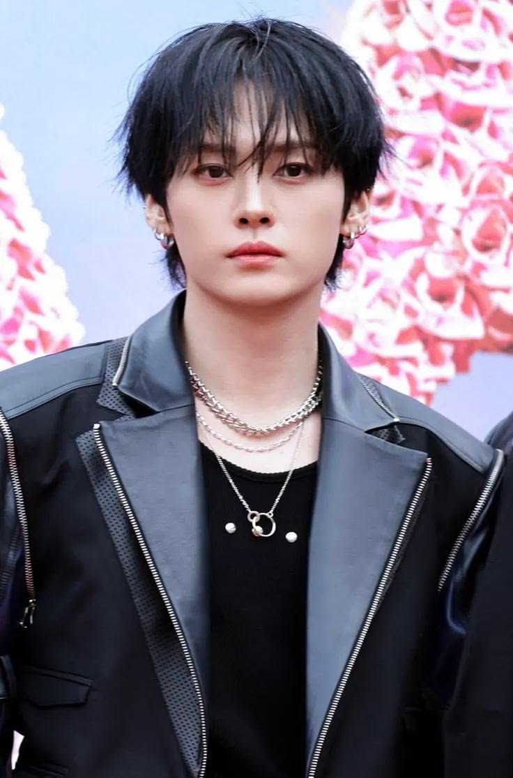 Fashionist Design tweet media