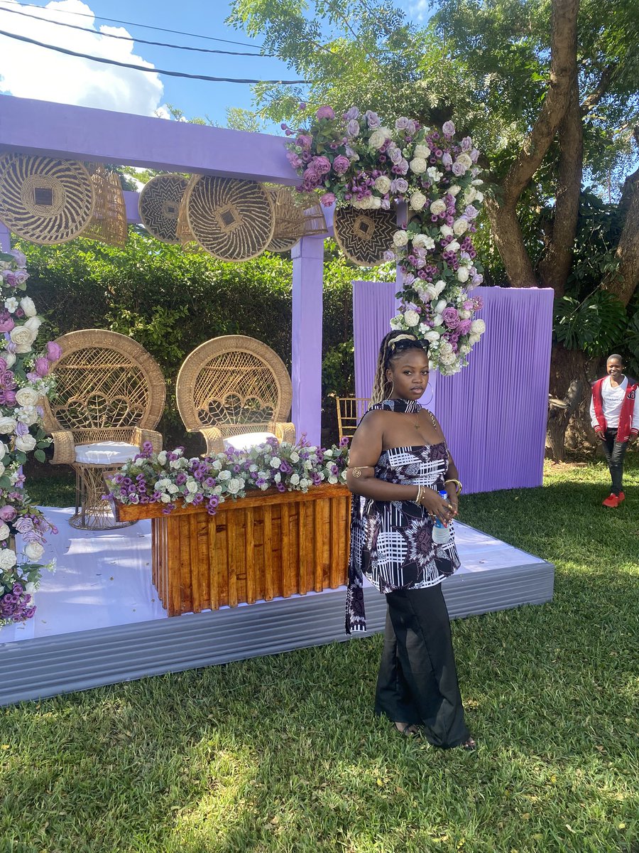 Anunu💜👑 tweet media