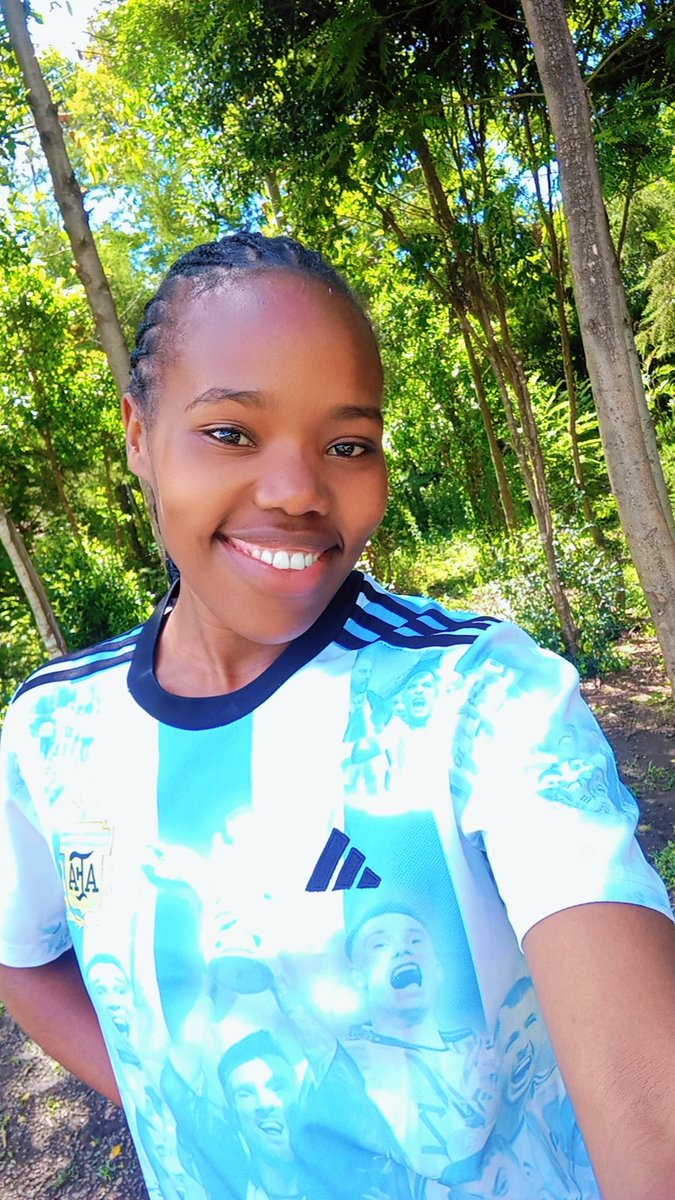 LEAH❤️🇻🇦🇰🇪 tweet media