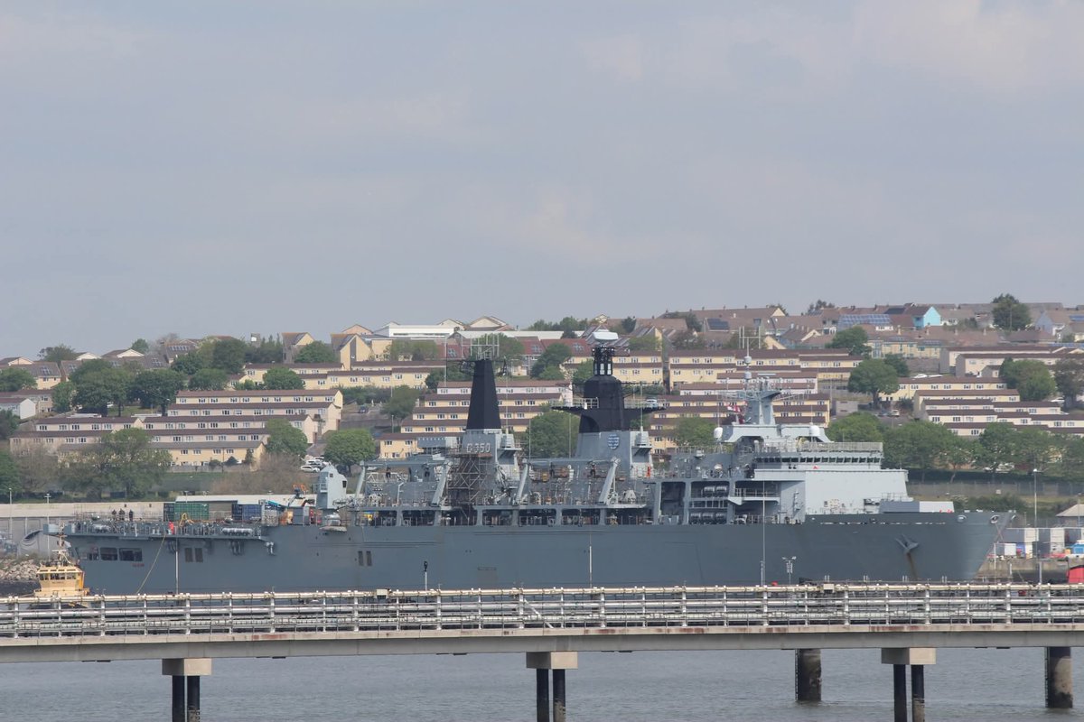 Modern Royal Navy tweet media