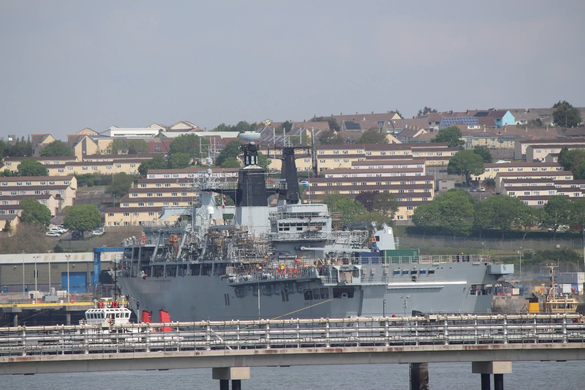 Modern Royal Navy tweet media