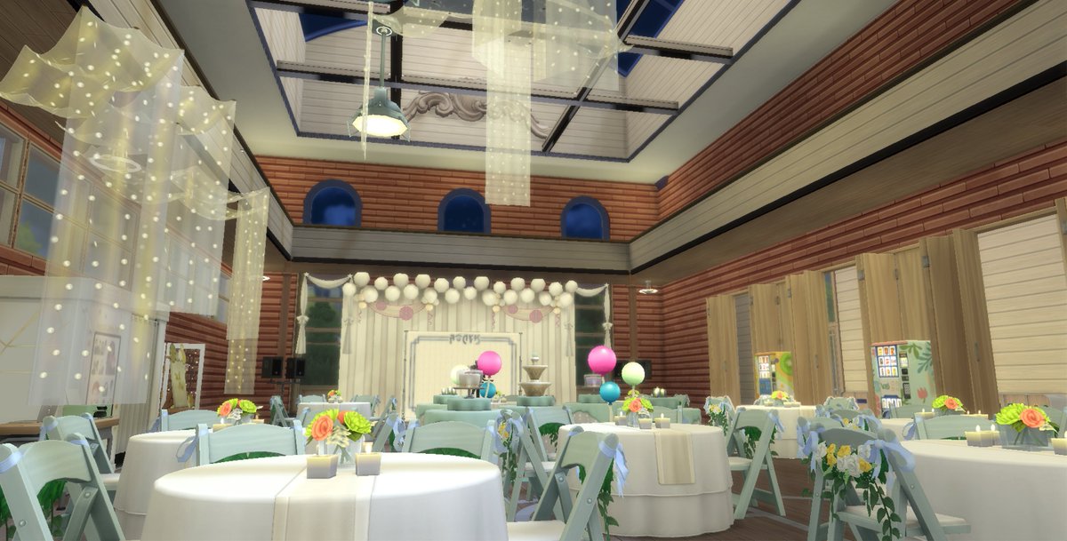 CoppersProm's tweet photo. ᅠ
"Tapi buat yang baru dateng; mungkin bisa jalan-jalan dulu sebelum ke inti acara! Ada panggung cantik yang dihias siswa-siswi yang sukarela bantu sampe malem! Keren, kan?"

"Terus ada photobooth, juga! Udah pada ambil foto belum, tuh?"
ᅠ https://t.co/QtgvOQasUh