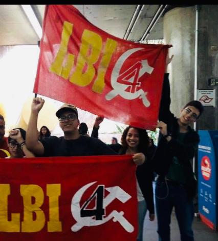 LBIQI's tweet photo. BALANÇO DO 1º DE MAIO NO BRASIL E PELO MUNDO: LEVANTAMOS A BANDEIRA DA REVOLUÇÃO PROLETÁRIA COMO ALTERNATIVA AO ELETORALISMO E A POLÍTICA DE COLABORAÇÃO DE CLASSES DA EXQUERDA REFORMISTA E DO REVISIONISMO!
BLOG DA LBI: https://t.co/3C9RBkvhHI https://t.co/ybKLVoKbuP