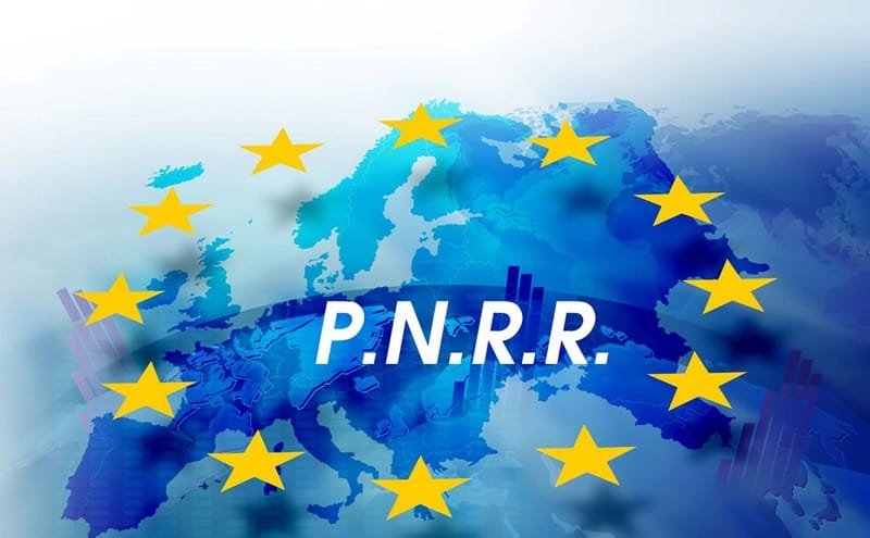 RRInternational's tweet image. #Romania has recovered almost 351 million euros of #funding initially suspended from payment request number 3 as part of the National Recovery and Resilience Plan, but is losing approximately 459 million euros due to delayed or inadequately implemented reforms. (1/3)