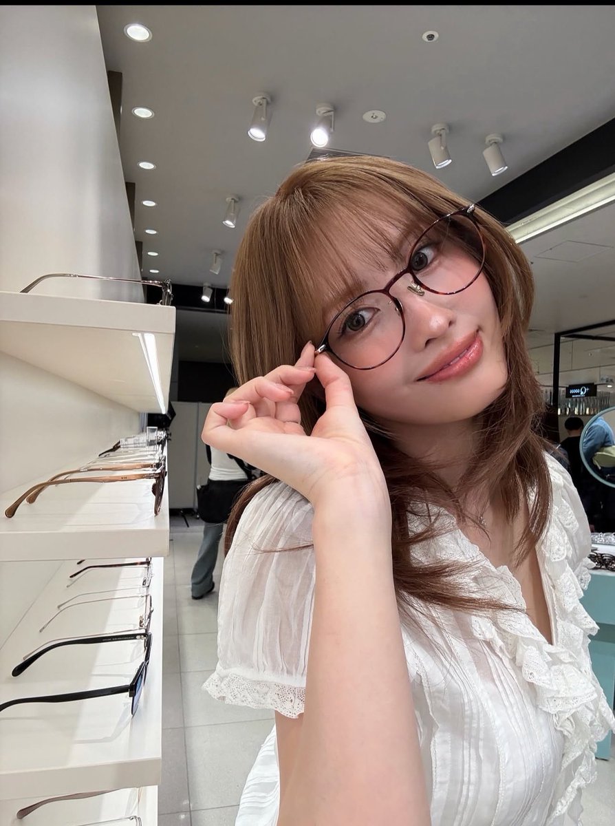 OKAY GIRLFRIEND