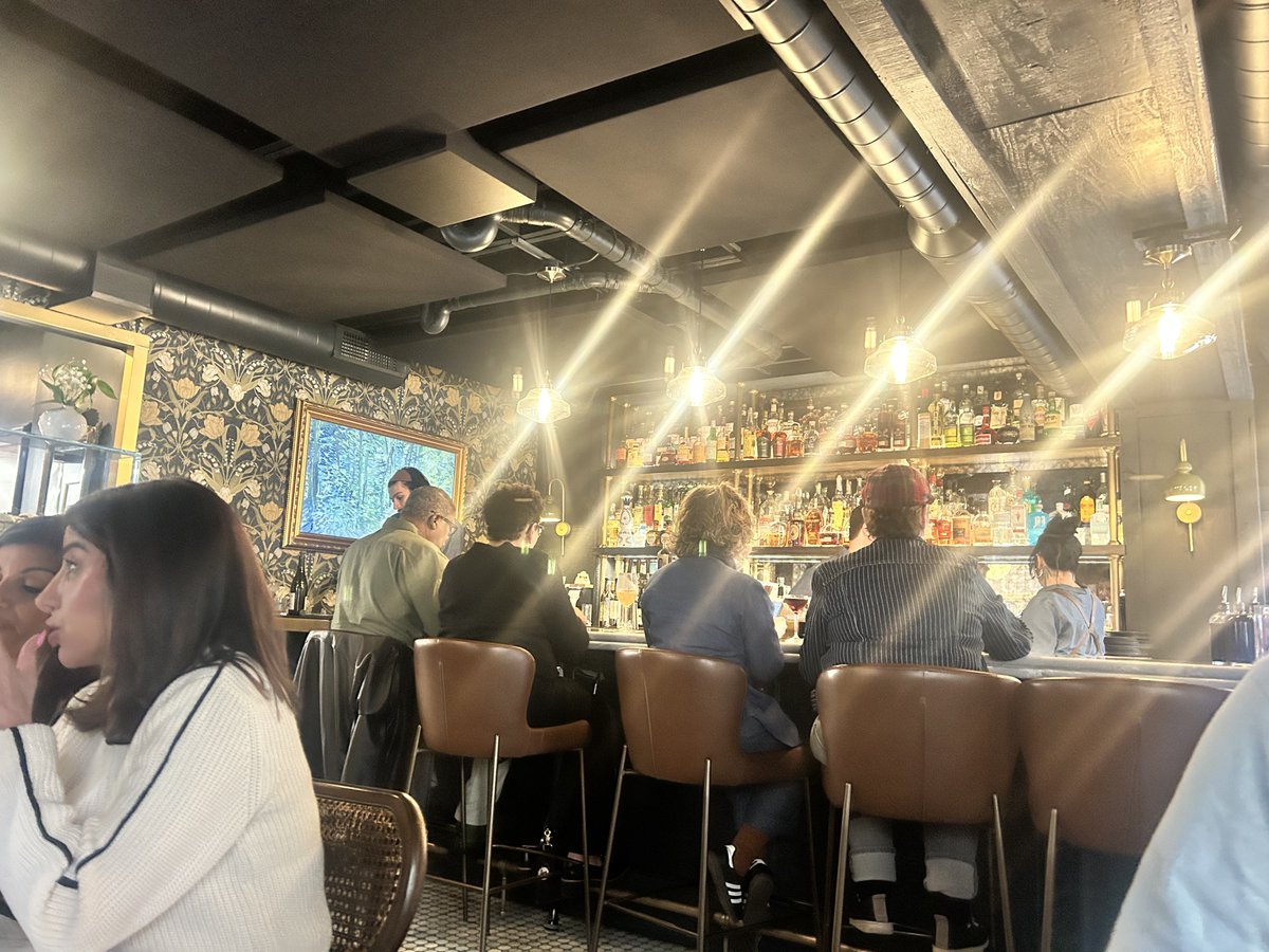 laurabagley4's tweet image. ✔️The Franklin in the town of Franklin Mi , worth the trip and the money , I highly recommend the lobster mac n cheese, superb 😊 #restaurant 🦞