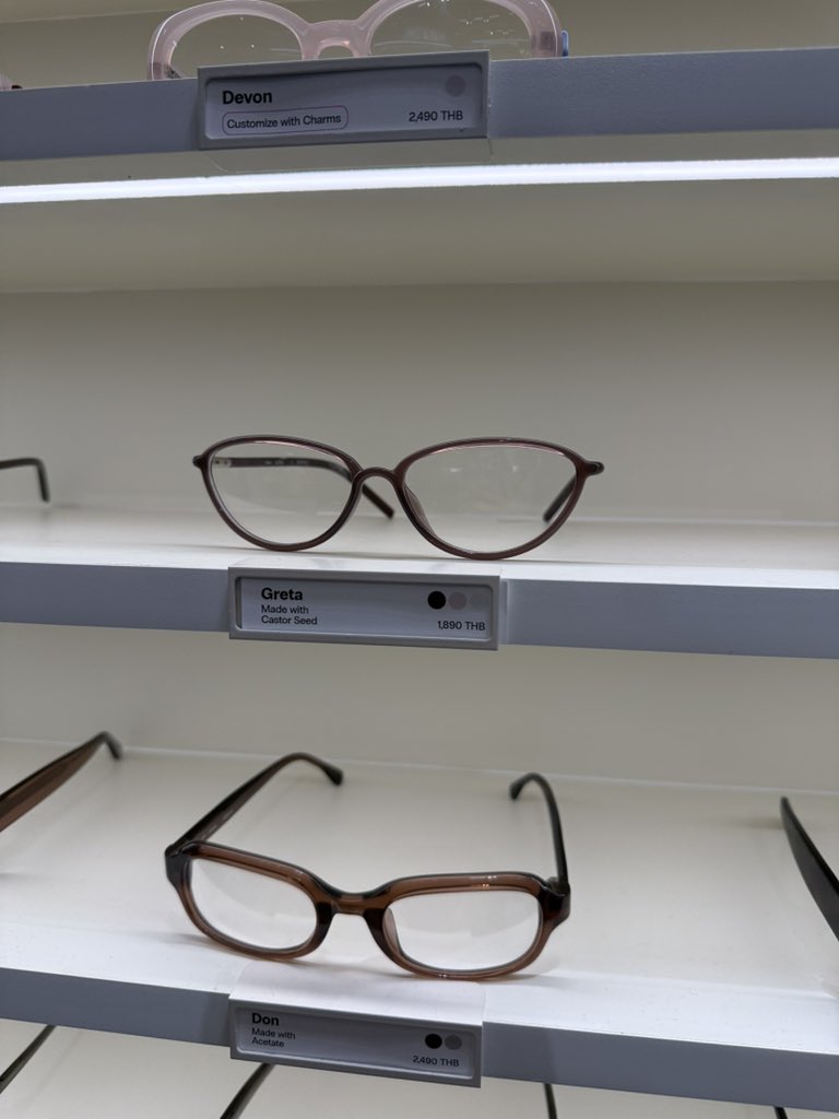 mm store tweet media