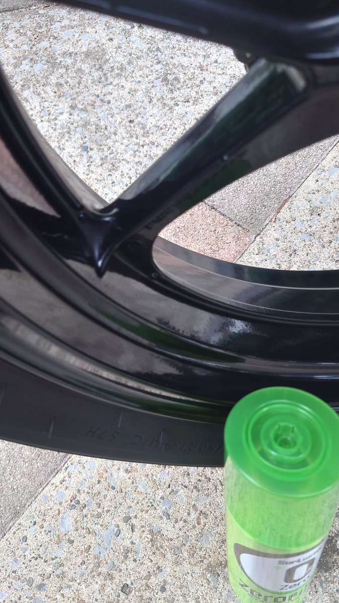 93_ZXR250's tweet photo. 飛び散ったベルハンマーをフキフキ
明日のミーティングの帰りにチェーンルブ買わなきゃ
#ZeroFinish
#SurLuster https://t.co/X2vUAzl8ML
