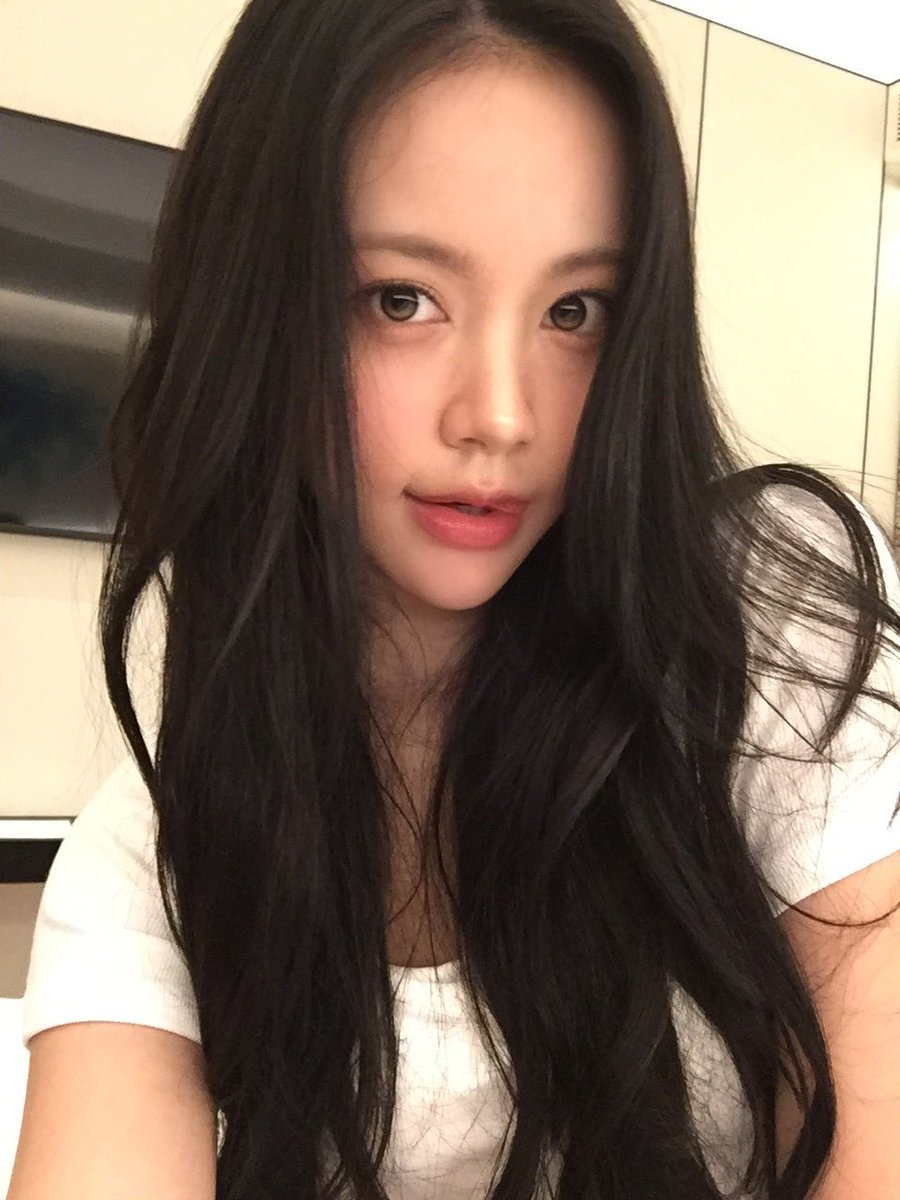 onlysunlight_'s tweet photo. 미녀 볼사람 https://t.co/Lvk4teFpAi